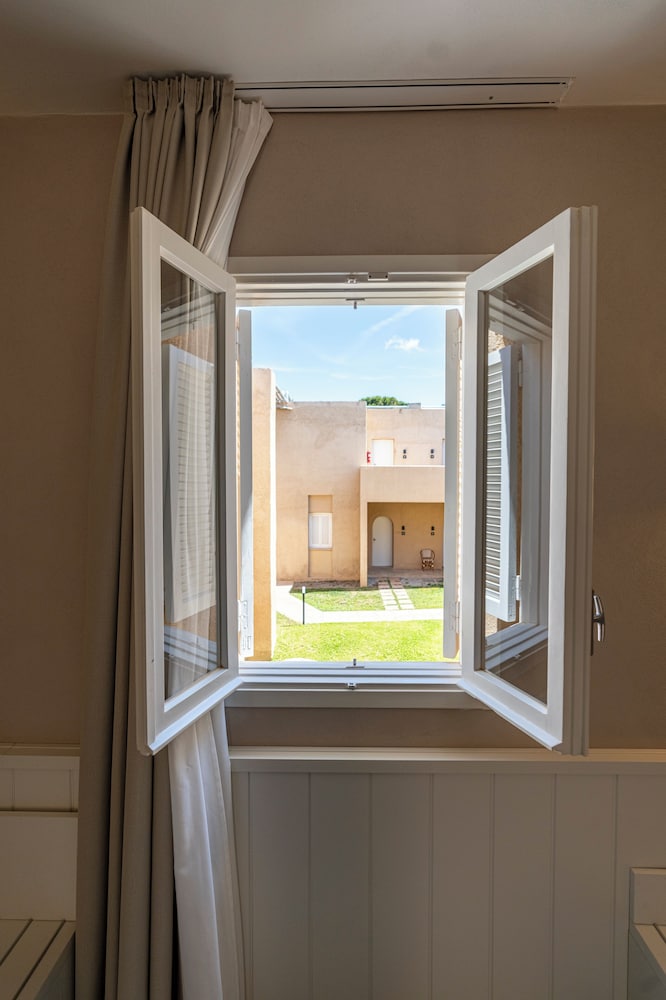 Mangia's Pollina Resort — Hotel building in Pollina, Sicily