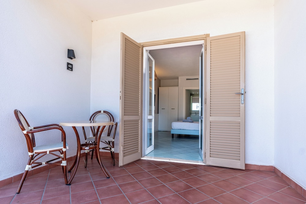 Mangia's Pollina Resort — Hotel rooms in Pollina, Sicily