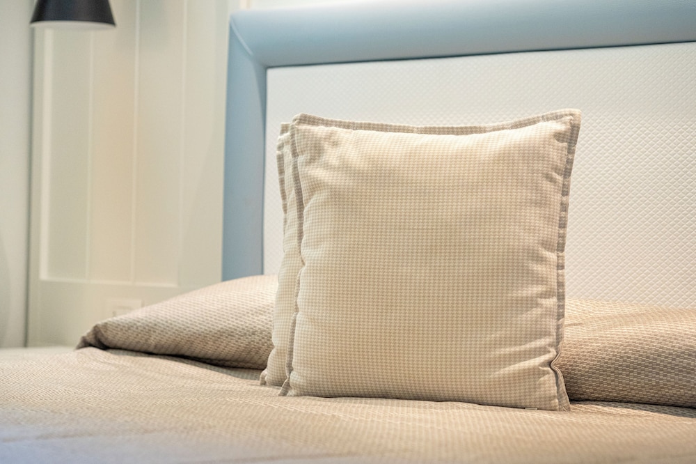 Mangia's Pollina Resort — Hotel rooms in Pollina, Sicily