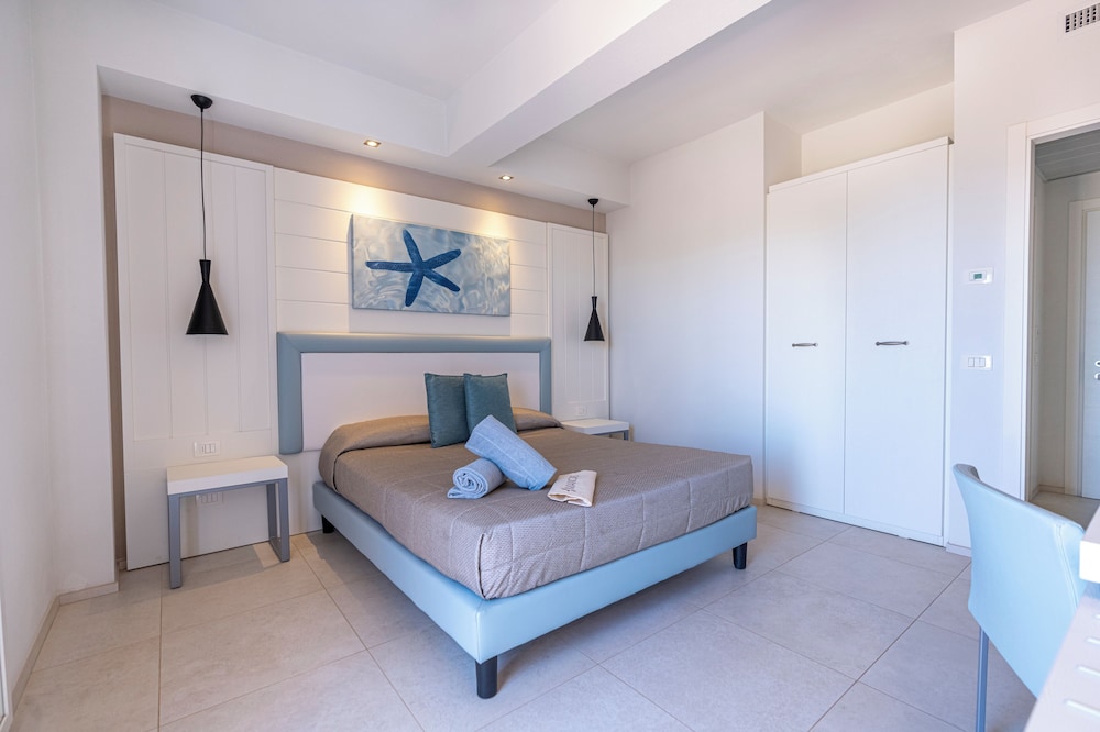 Mangia's Pollina Resort — Hotel rooms in Pollina, Sicily