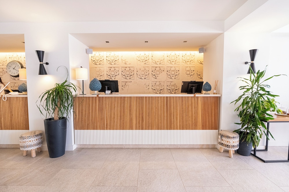 Mangia's Pollina Resort — Hotel building in Pollina, Sicily
