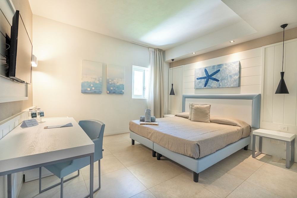 Mangia's Pollina Resort — Hotel rooms in Pollina, Sicily
