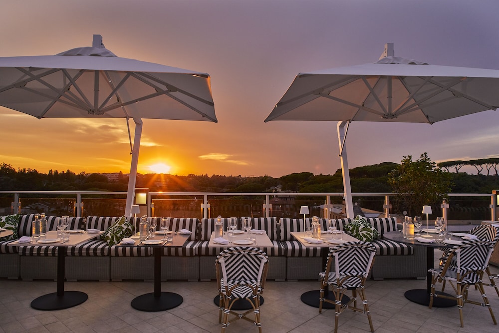 Hotel Villa Pamphili Roma — Restaurant & bars in Rome, Lazio