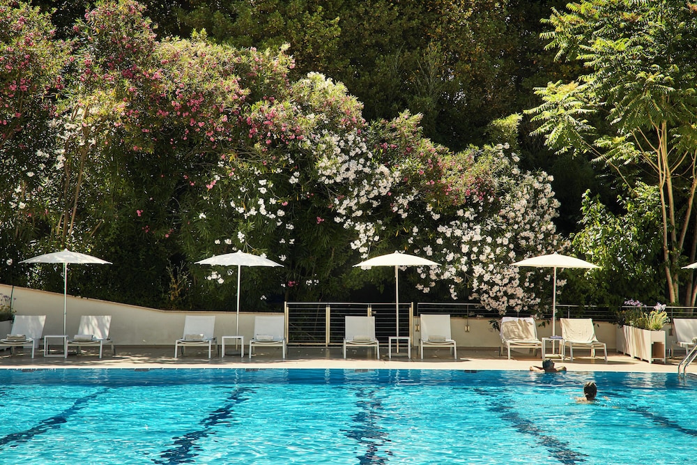 Hotel Villa Pamphili Roma — Swimming pool in Rome, Lazio