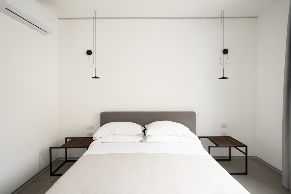 Alkamuri Posh Hotel & Spa — Hotel rooms in Alcamo, Sicily