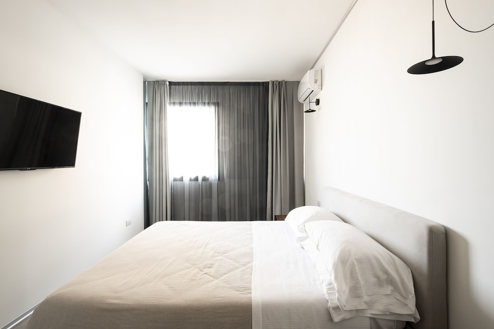 Alkamuri Posh Hotel & Spa — Hotel rooms in Alcamo, Sicily