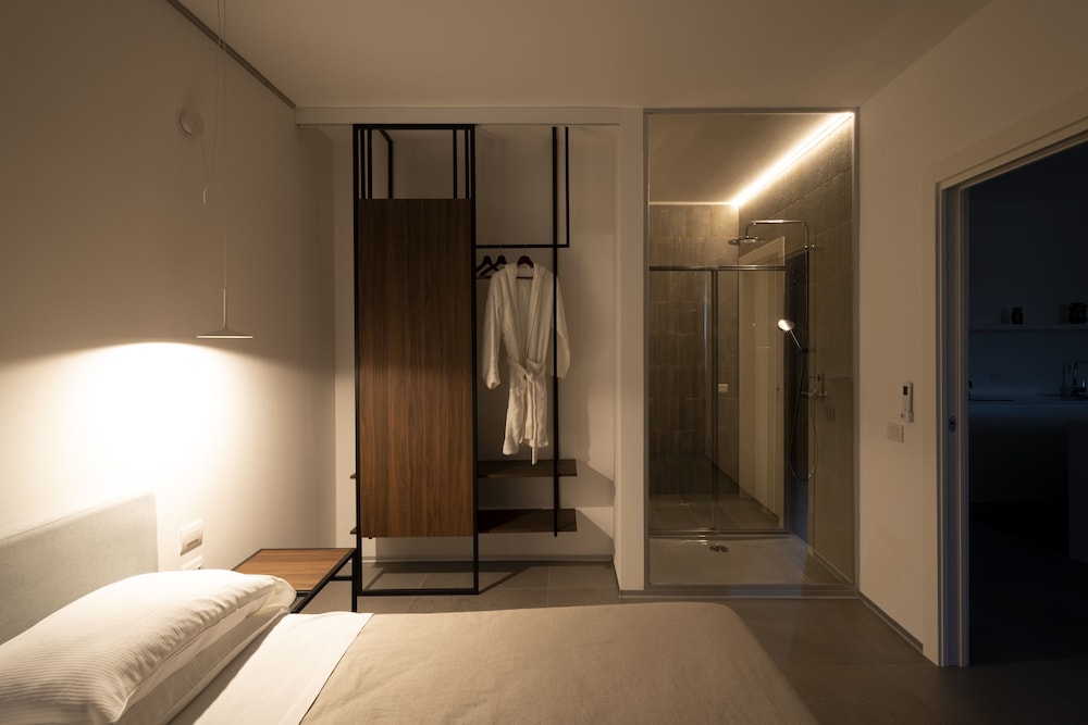 Alkamuri Posh Hotel & Spa — Hotel rooms in Alcamo, Sicily