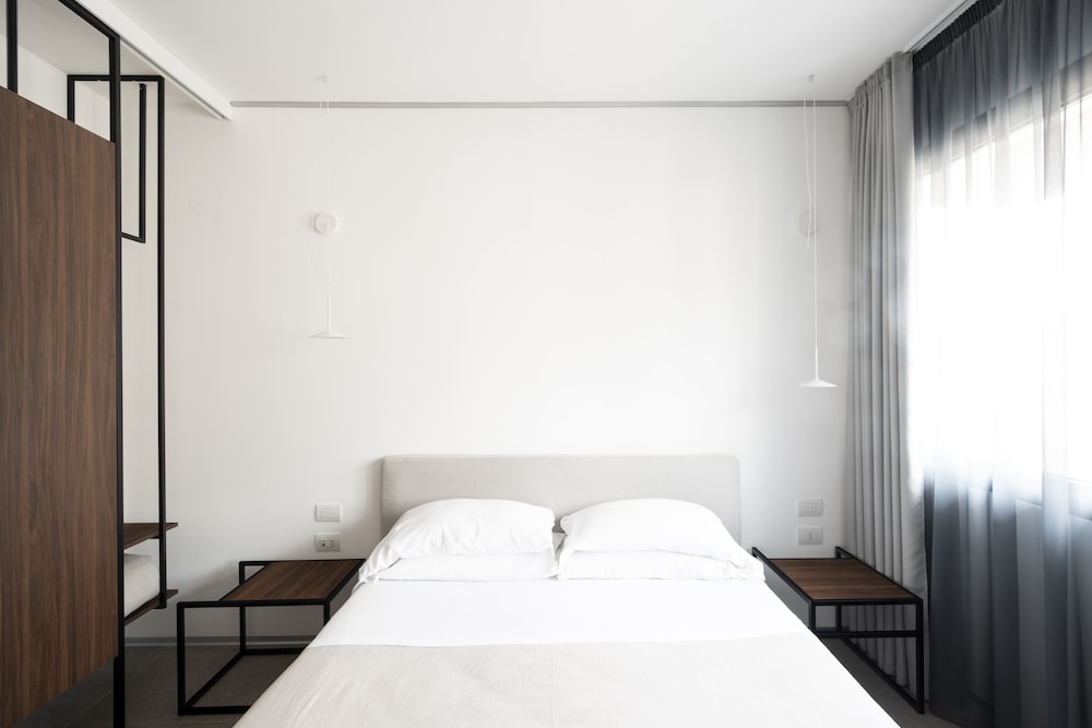Alkamuri Posh Hotel & Spa — Hotel rooms in Alcamo, Sicily