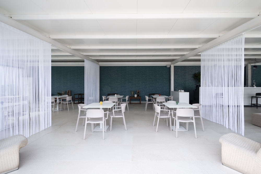 Alkamuri Posh Hotel & Spa — Restaurant & bars in Alcamo, Sicily