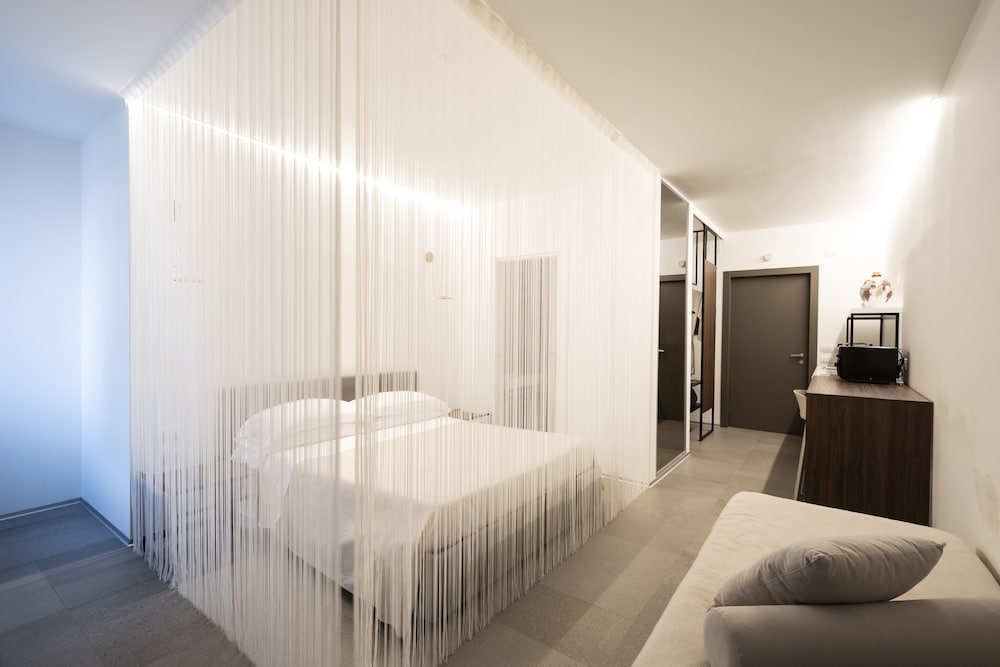 Alkamuri Posh Hotel & Spa — Hotel rooms in Alcamo, Sicily