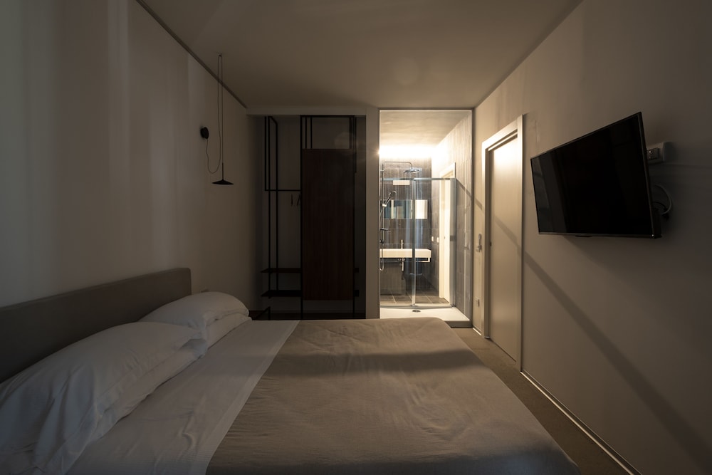 Alkamuri Posh Hotel & Spa — Hotel rooms in Alcamo, Sicily