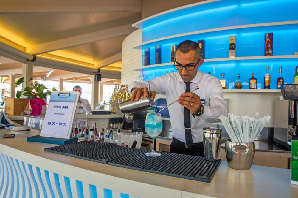 Hotel Baia Di Conte — Restaurant & bars in Alghero, Sardinia