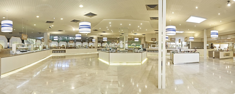 Hotel Baia Di Conte — Restaurant & bars in Alghero, Sardinia