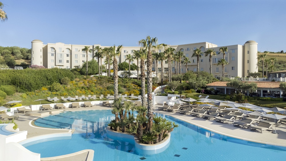 Mangia's Selinunte Resort — Swimming pool in Castelvetrano, Sicily