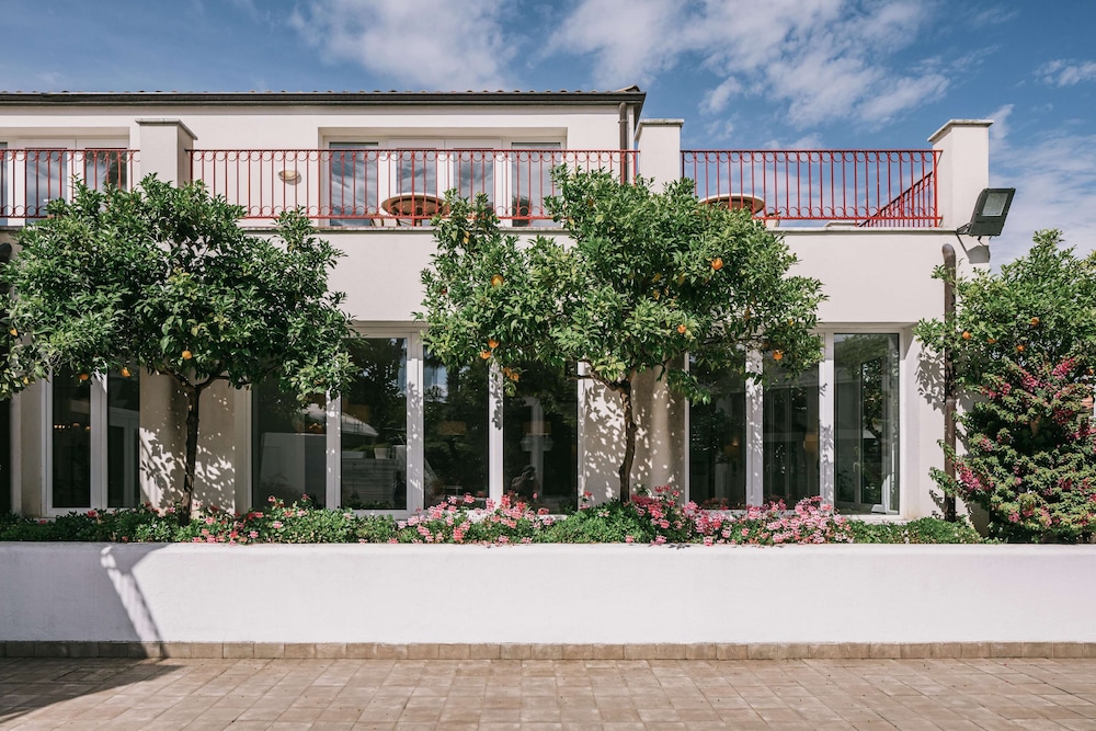 Mangia's Selinunte Resort — Hotel building in Castelvetrano, Sicily