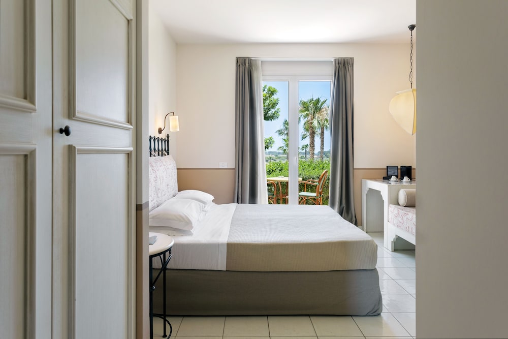 Mangia's Selinunte Resort — Hotel rooms in Castelvetrano, Sicily