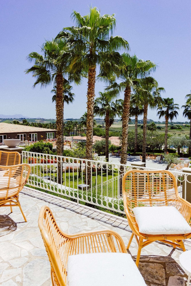 Mangia's Selinunte Resort — Hotel building in Castelvetrano, Sicily