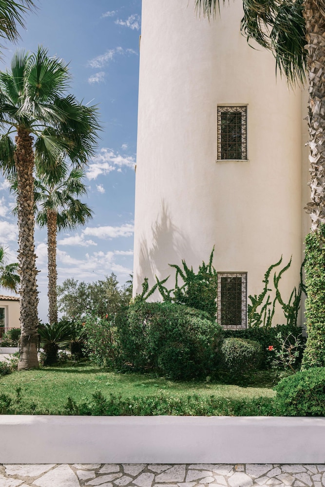 Mangia's Selinunte Resort — Hotel building in Castelvetrano, Sicily