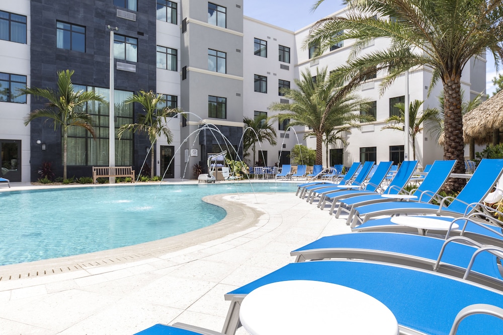 Staybridge Suites Naples – Marco Island by IHG — Swimming pool in Lely Resort, Florida