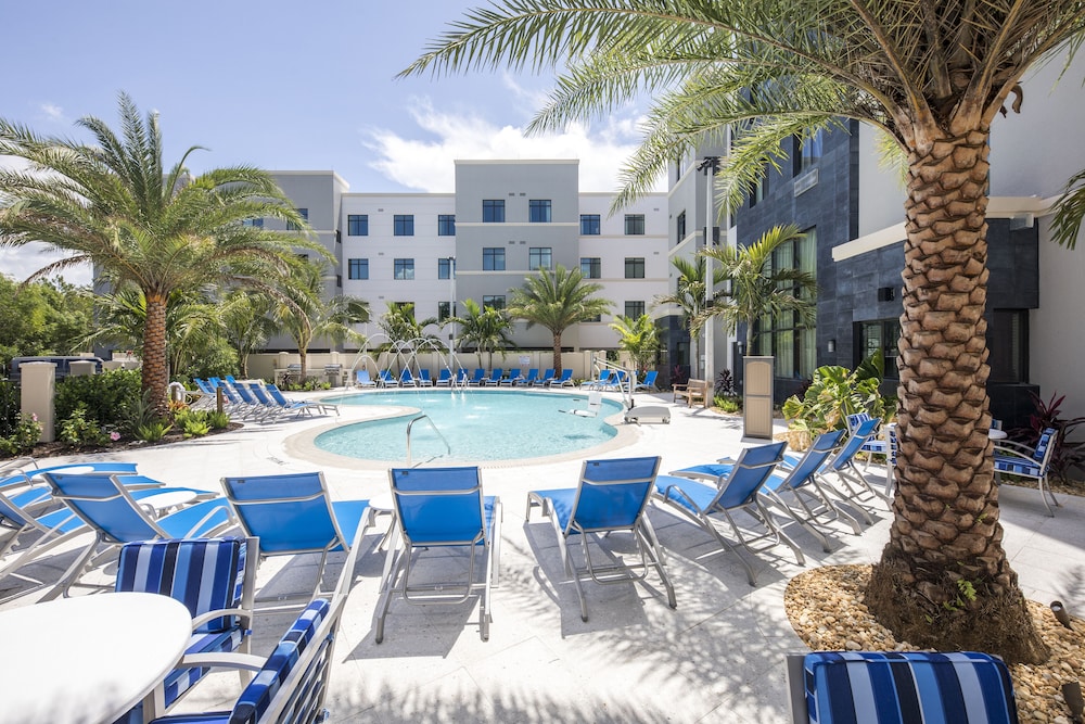 Staybridge Suites Naples – Marco Island by IHG — Swimming pool in Lely Resort, Florida