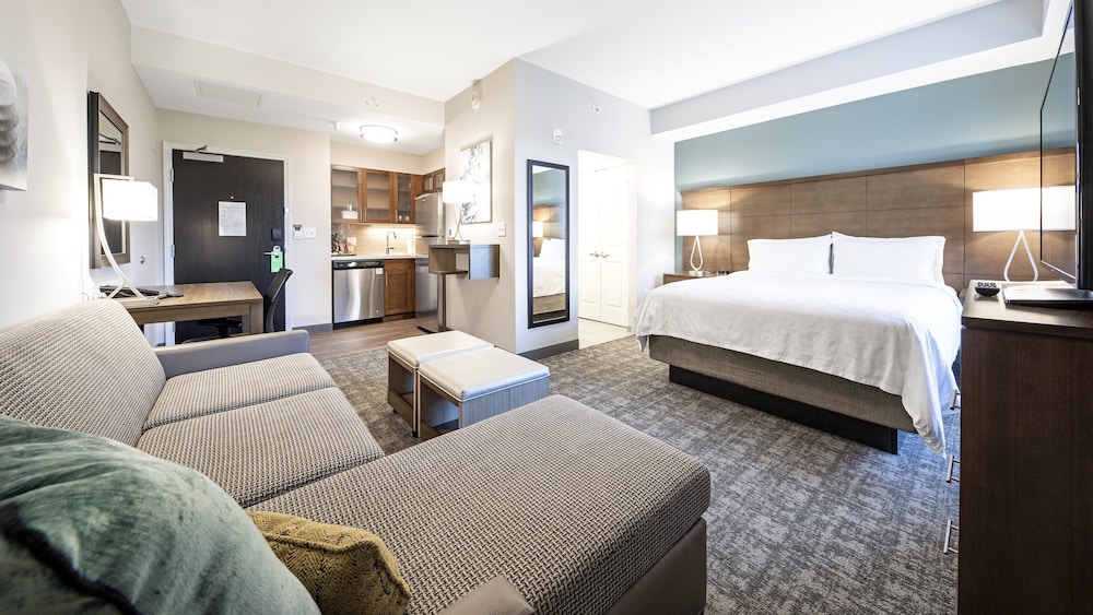 Staybridge Suites Naples – Marco Island by IHG — Hotel rooms in Lely Resort, Florida