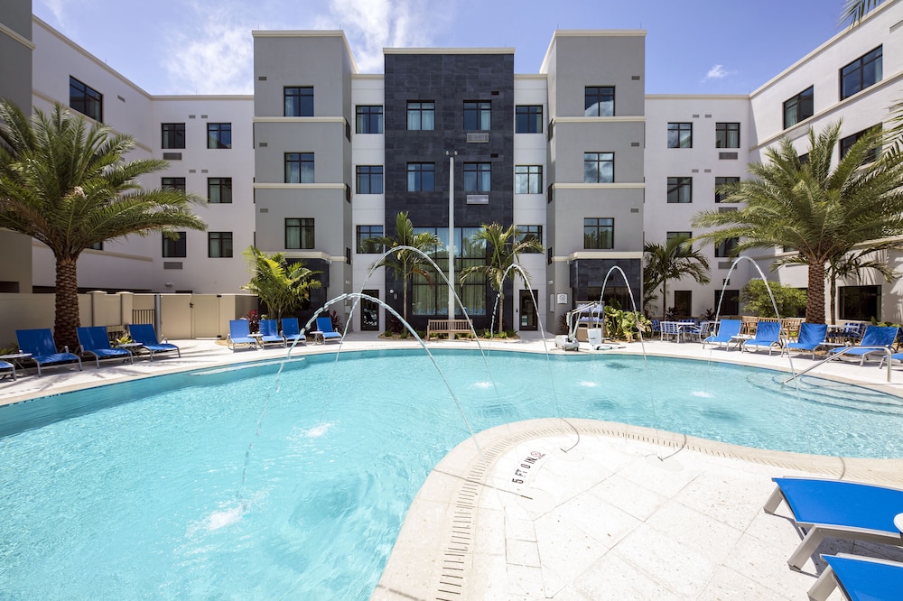 Staybridge Suites Naples – Marco Island by IHG — Swimming pool in Lely Resort, Florida