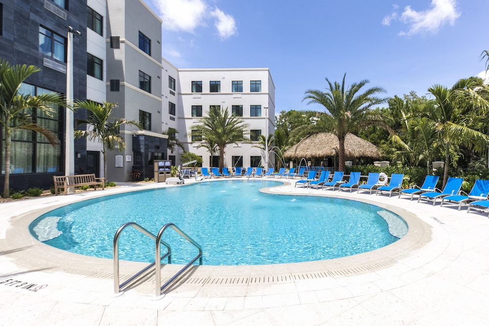 Staybridge Suites Naples – Marco Island by IHG — Swimming pool in Lely Resort, Florida