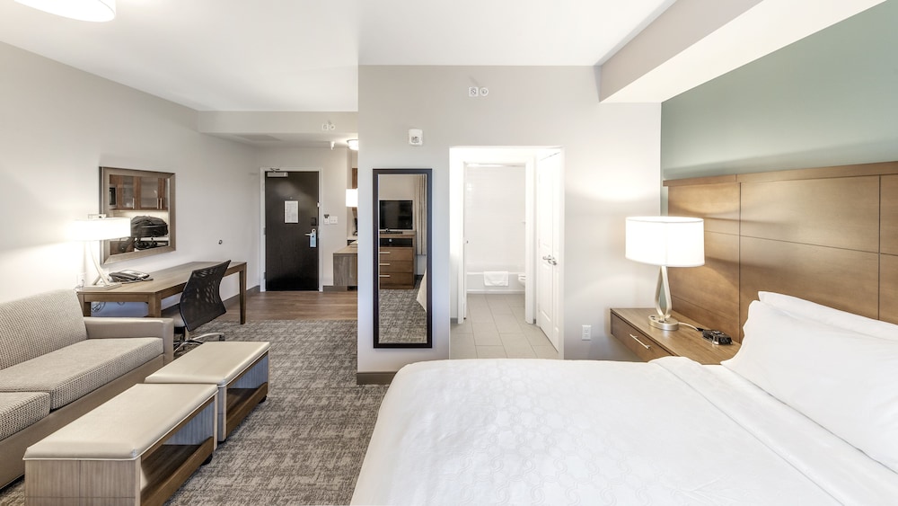Staybridge Suites Naples – Marco Island by IHG — Hotel rooms in Lely Resort, Florida