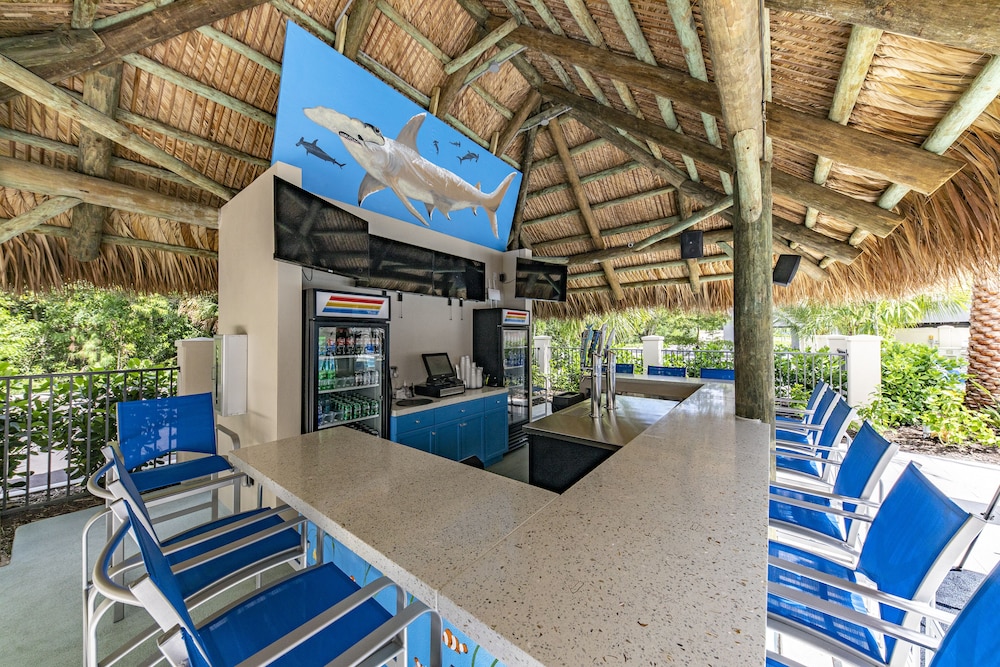 Staybridge Suites Naples – Marco Island by IHG — Restaurant & bars in Lely Resort, Florida