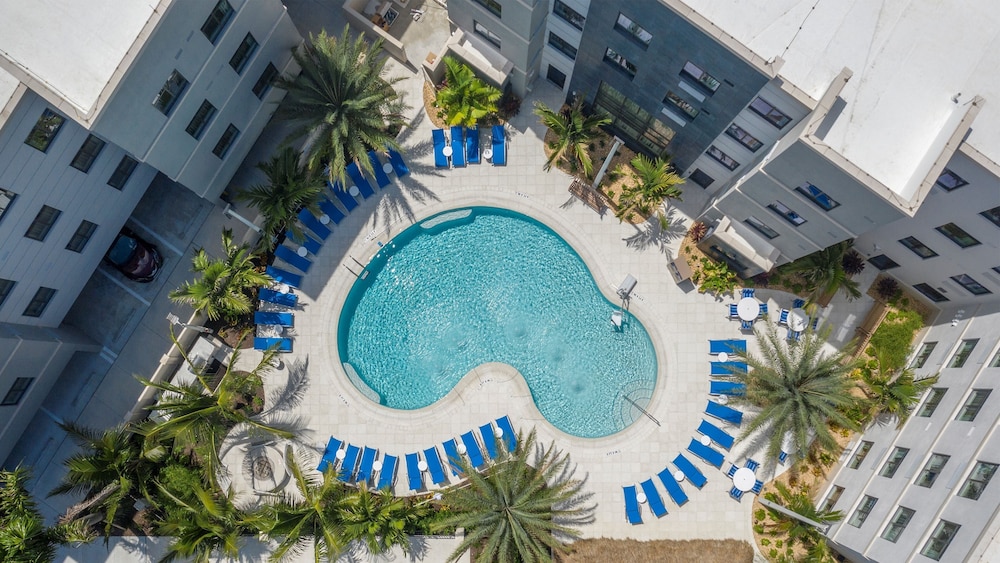 Staybridge Suites Naples – Marco Island by IHG — Main photo in Lely Resort, Florida