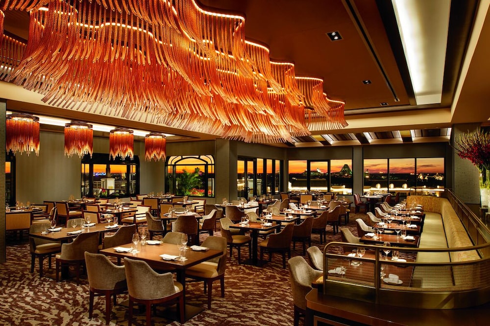 Disney's Riviera Resort — Restaurant & bars in Walt Disney World Resort, Florida