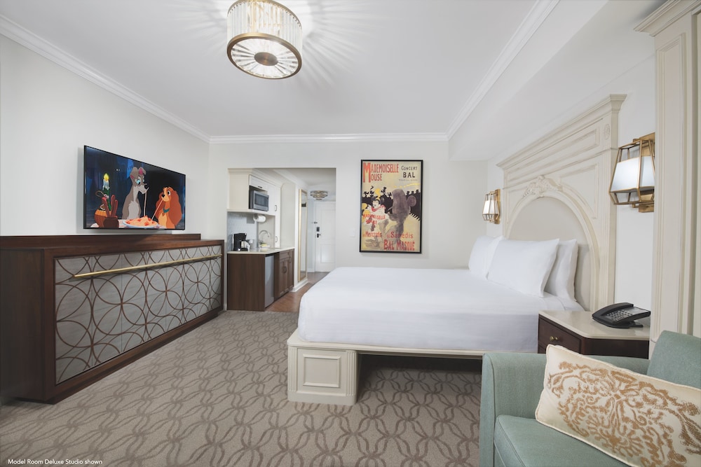 Disney's Riviera Resort — Hotel rooms in Walt Disney World Resort, Florida