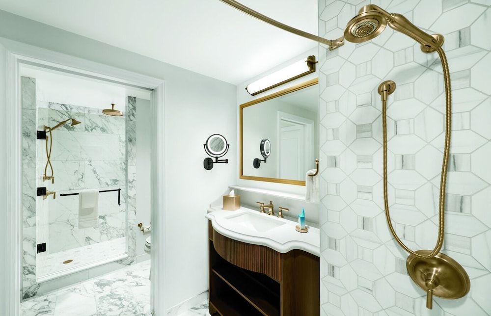 Disney's Riviera Resort — Hotel rooms in Walt Disney World Resort, Florida