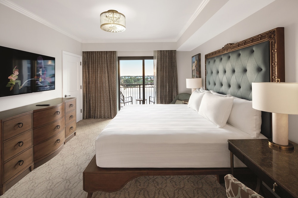 Disney's Riviera Resort — Hotel rooms in Walt Disney World Resort, Florida