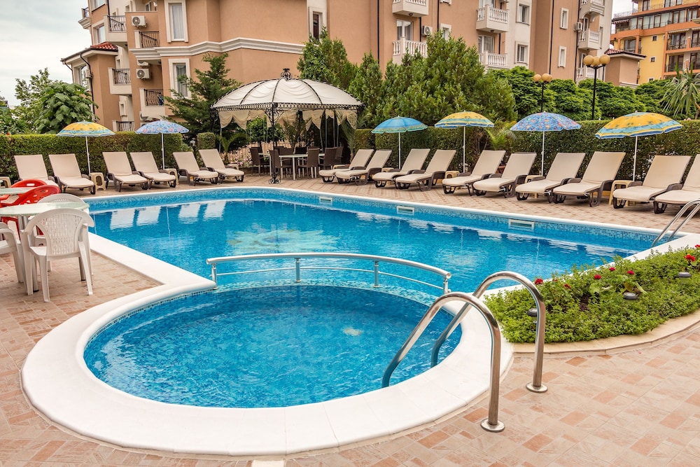 Venera Hotel — Swimming pool in Sveti Vlas, Burgas Region