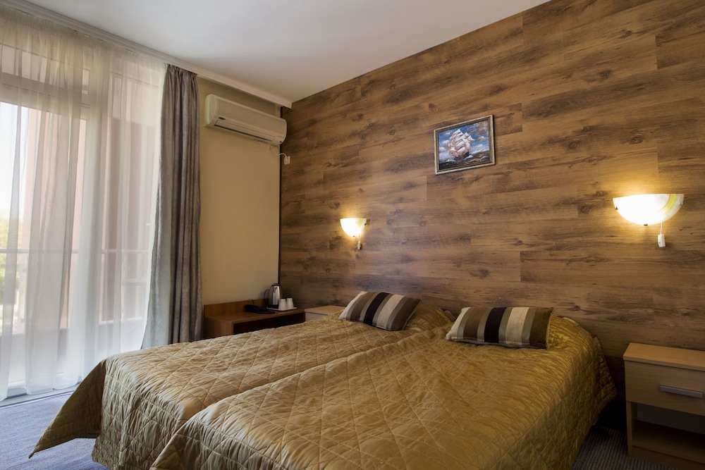 Venera Hotel — Hotel rooms in Sveti Vlas, Burgas Region
