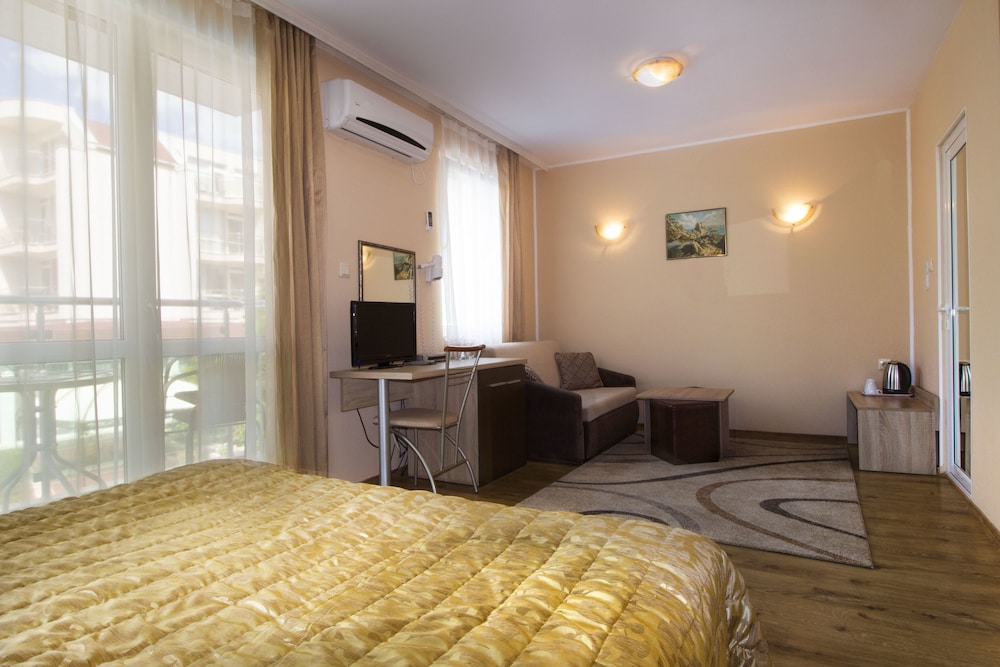 Venera Hotel — Hotel rooms in Sveti Vlas, Burgas Region