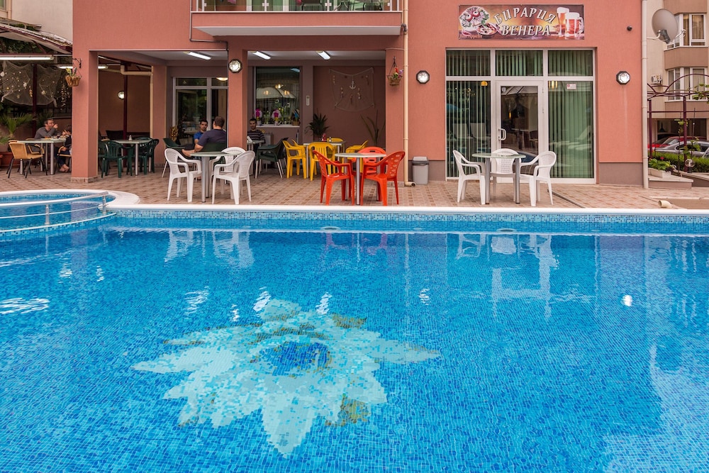 Venera Hotel — Swimming pool in Sveti Vlas, Burgas Region