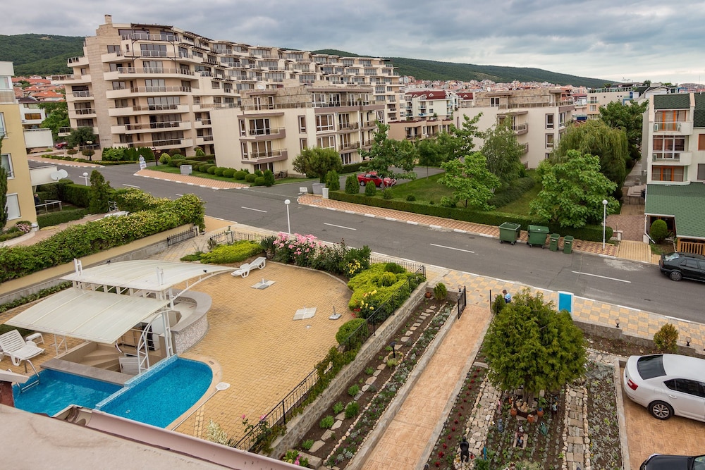 Venera Hotel — Hotel building in Sveti Vlas, Burgas Region