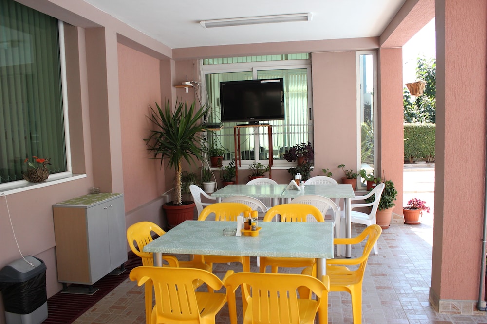 Venera Hotel — Restaurant & bars in Sveti Vlas, Burgas Region