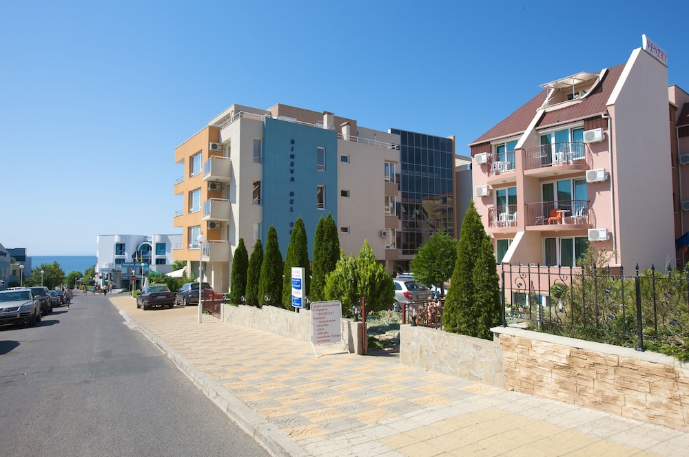 Venera Hotel — Hotel building in Sveti Vlas, Burgas Region