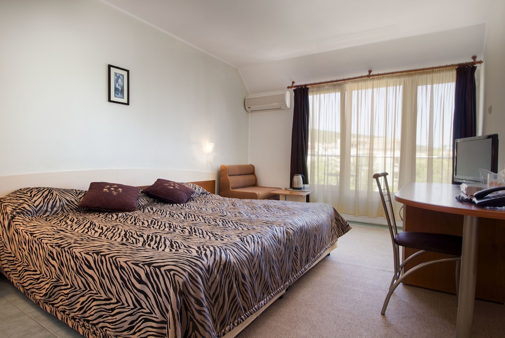 Venera Hotel — Hotel rooms in Sveti Vlas, Burgas Region