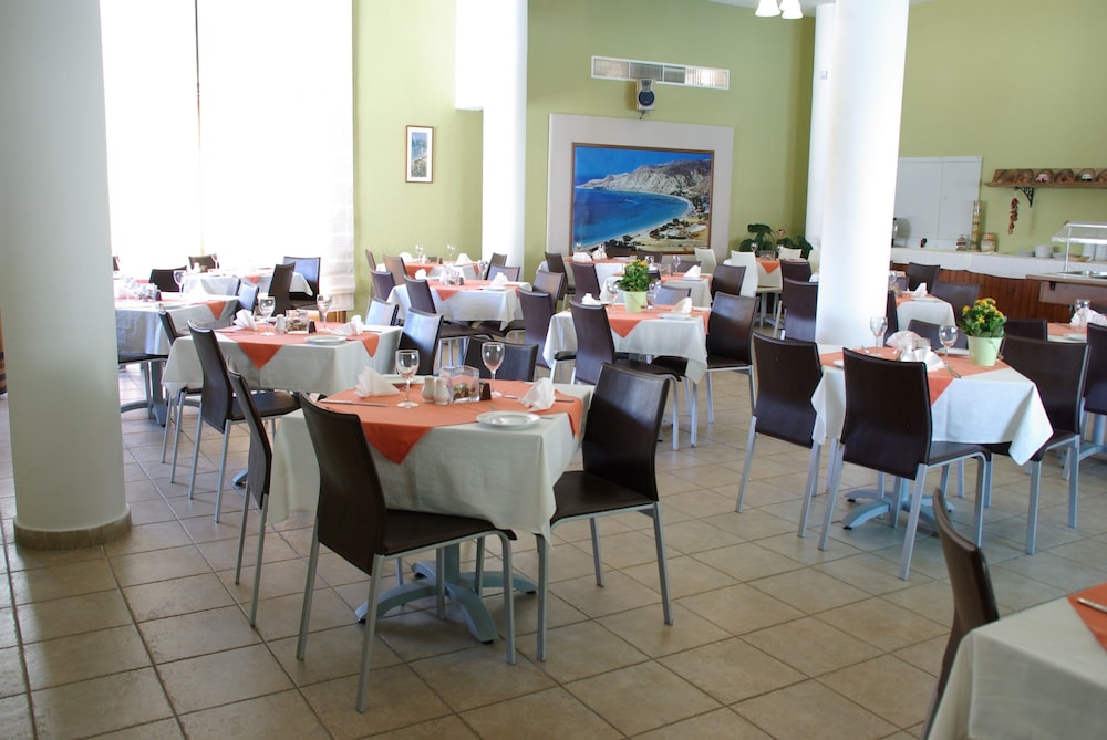 Hylatio Tourist Village — Restaurant & bars in Pissouri, Limassol Region