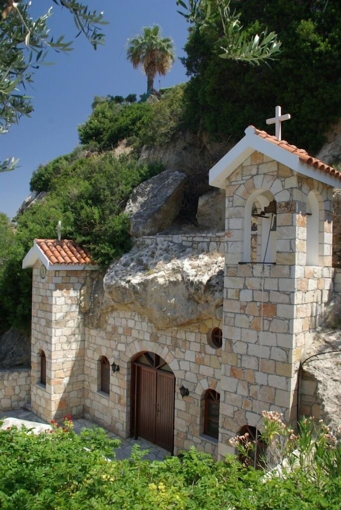 Hylatio Tourist Village — Attractions in the area in Pissouri, Limassol Region