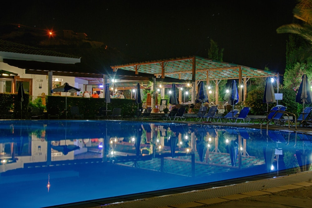 Hylatio Tourist Village — Swimming pool in Pissouri, Limassol Region