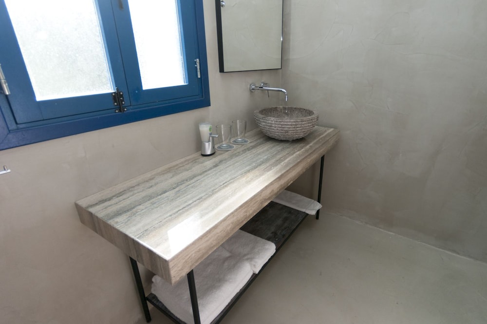 Hylatio Tourist Village — Hotel rooms in Pissouri, Limassol Region
