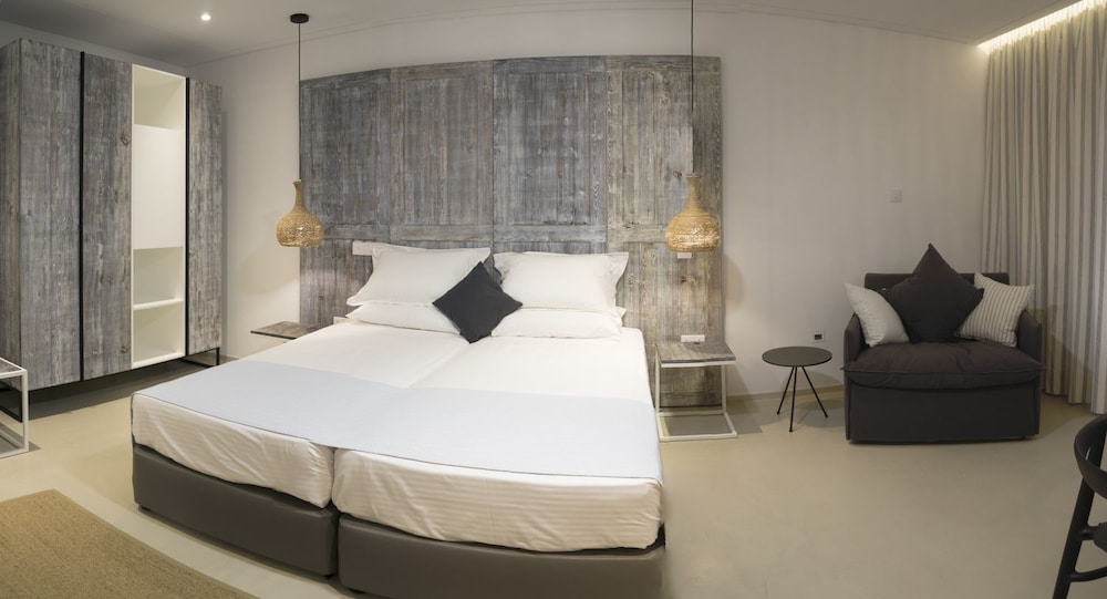 Hylatio Tourist Village — Hotel rooms in Pissouri, Limassol Region