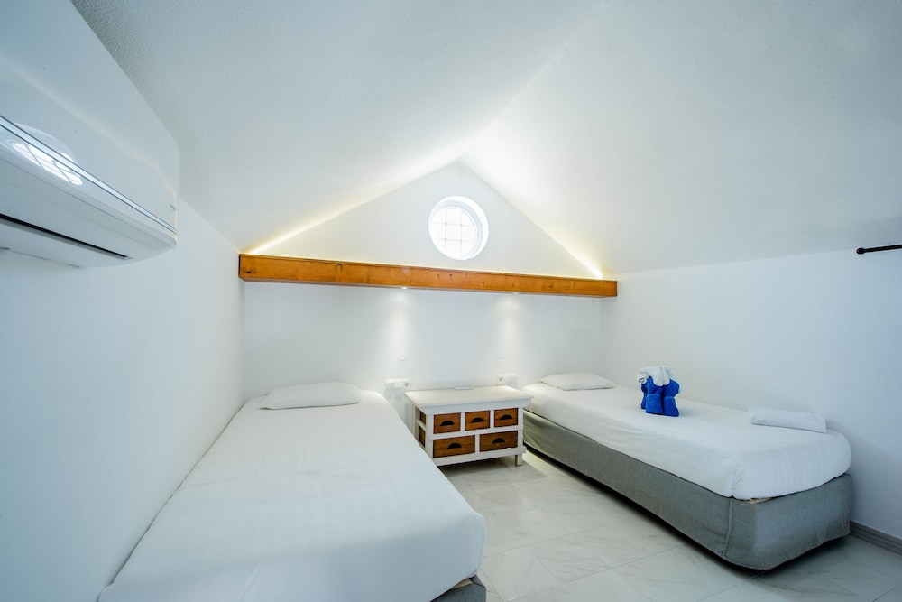 Lindos View Hotel — Hotel rooms in Lindos, South Aegean