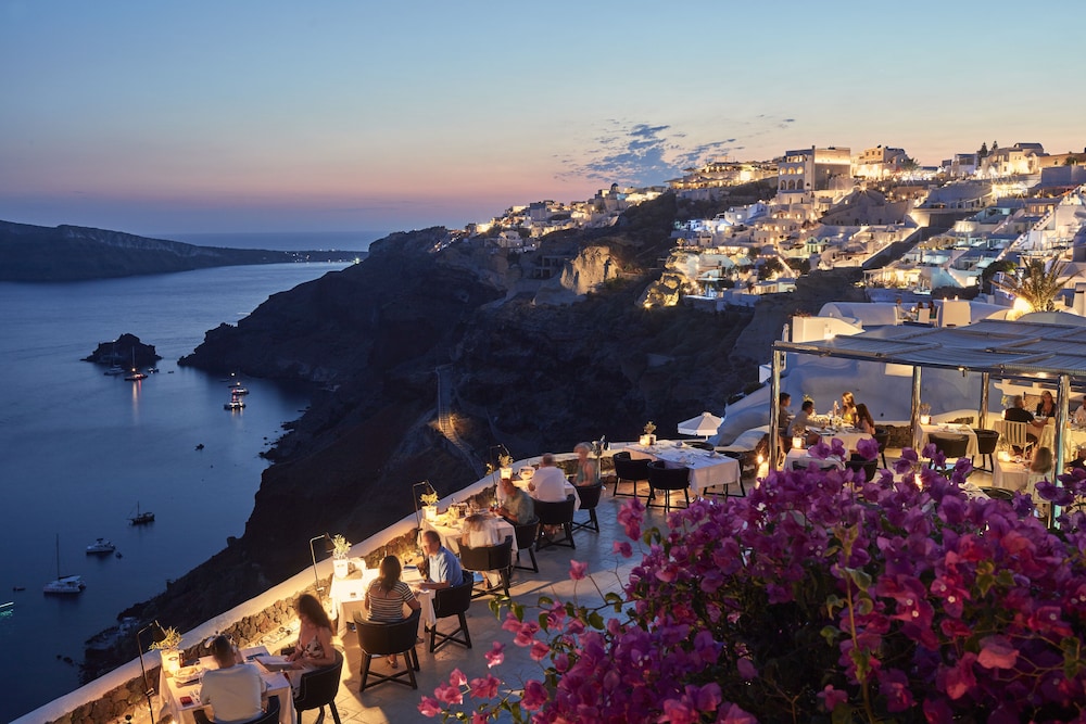 Canaves Oia Suites - Small Luxury Hotels of the World — Restaurant & bars in Oia, South Aegean
