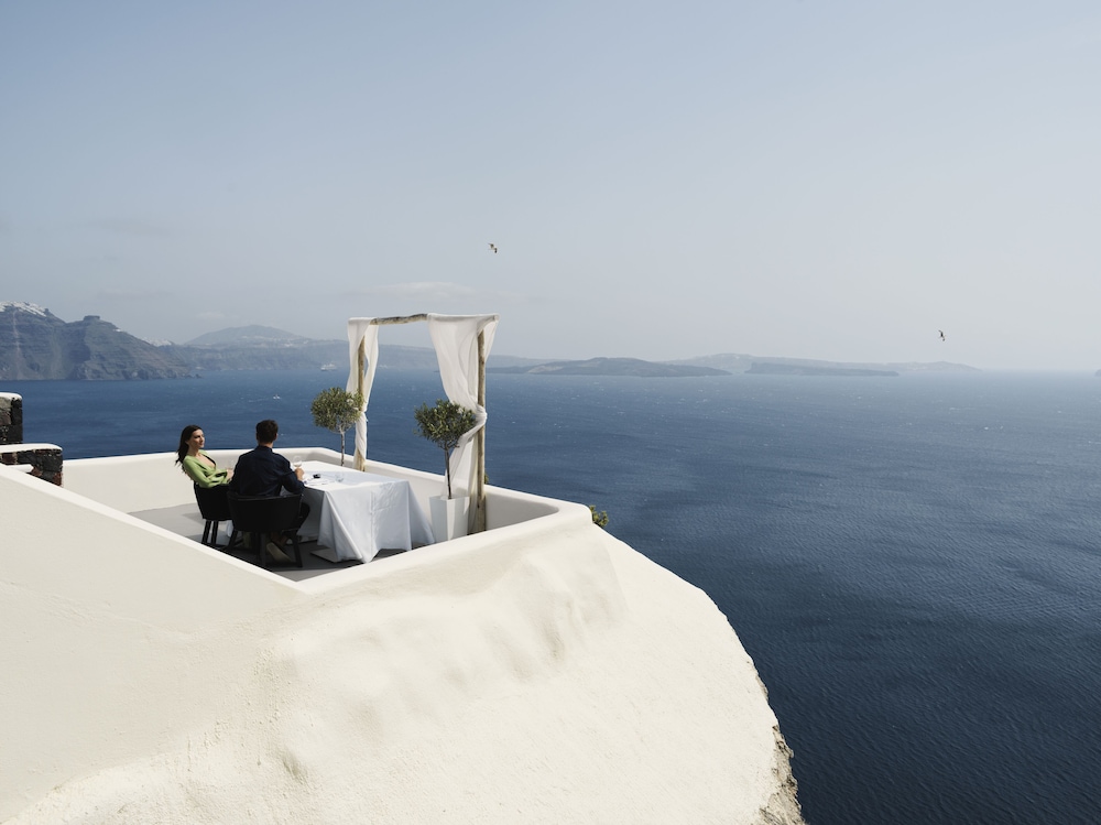 Canaves Oia Suites - Small Luxury Hotels of the World — Restaurant & bars in Oia, South Aegean